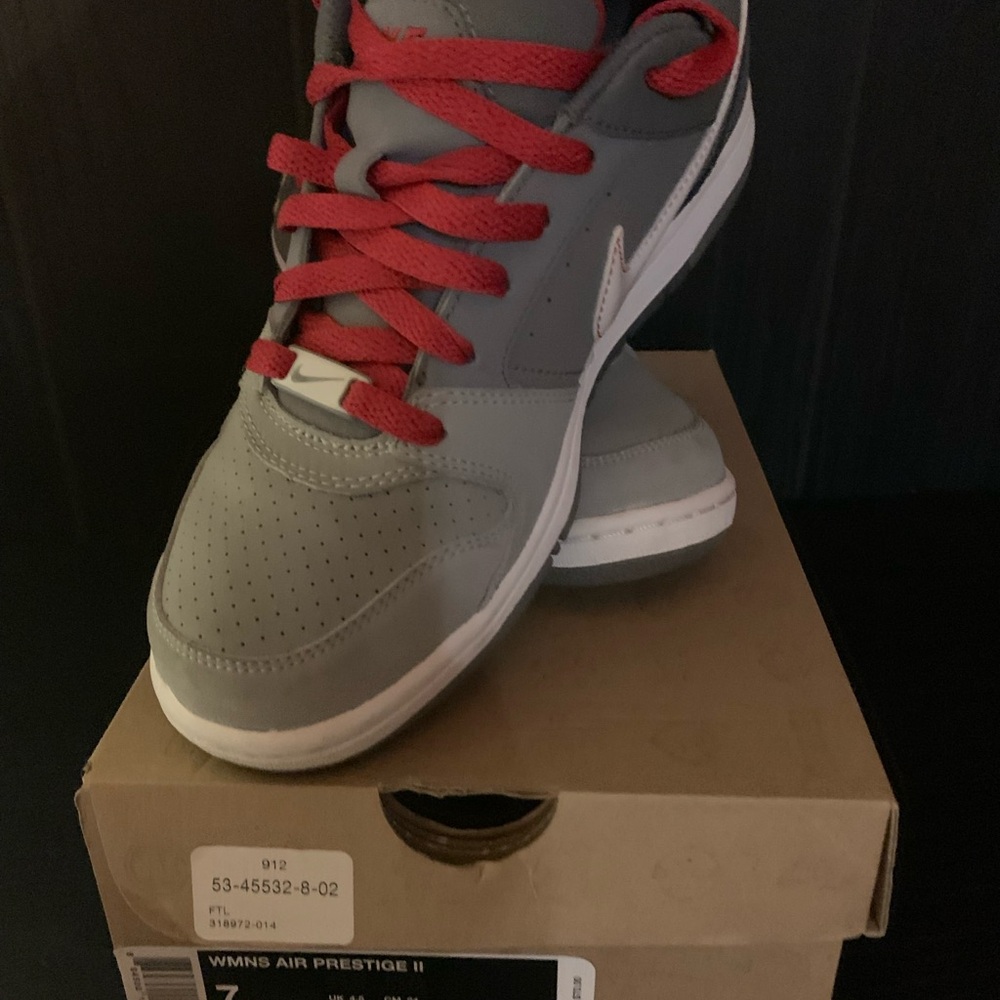 Nike WMNS Air Prestige II Gray and Red Sneakers